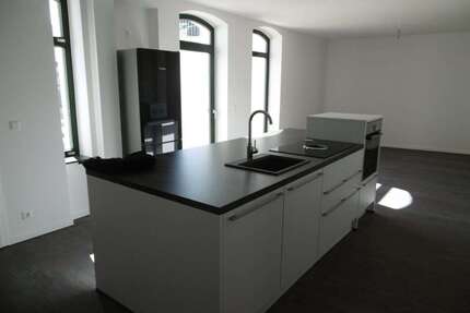 Wohnung zum Mieten in Zwickau 850,00 € 94.7 m²