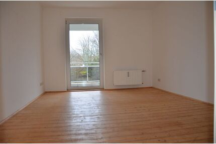 Helle 2,5 Zi-Komfortwohnung in ruhiger Lage, großer Sonnenbalkon, nahe Innenstadt - Bochum