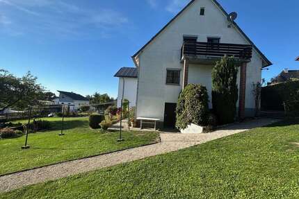 Haus zum Kaufen in Altfraunhofen 139.500,00 € 110 m²