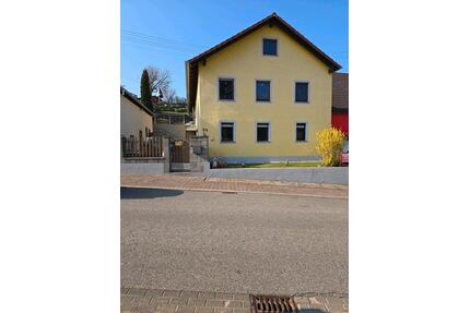 Einfamilienhaus mit großem eingezäuntem Garten in Ransweiler - Steinbach am Donnersberg