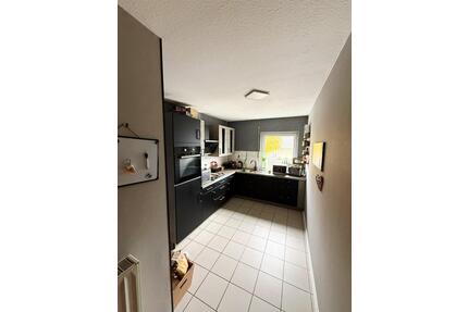 Gut geschnittene 3 12 Zimmer Maisonettewohnung in HombergEfze - Homberg (Efze)