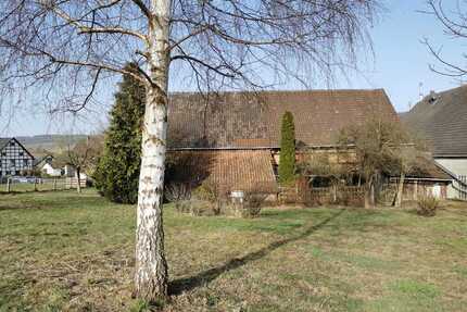 Resthof mit Stallungen, großer Scheune und viel Potential in ruhiger Dorflage von Uslar