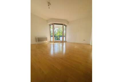 Wohnung zum Mieten in Frankfurt 1.120,00 € 50 m²