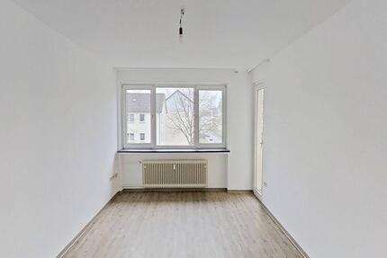 Gemütliche 4-Zimmer-Wohnung mit BALKON und 2 Tageslichtbädern - Paderborn