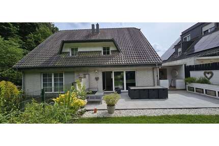 Haus zum Mieten in Odenthal 2.390,00 € 163 m²