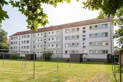 Wohnung zum Mieten in Groitzsch 440,00 € 70.36 m²