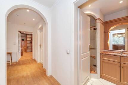 Charmante 3,5-Zimmer-Wohnung mit Lift Wohlfühlatmosphäre in ruhiger Lage - Haar