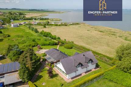 Haus zum Kaufen in Neuendorf 1.495.000,00 € 400 m²