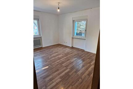 4-Zimmer-Wohnung - 1.450,00&nbsp;EUR Kaltmiete, ca.&nbsp; 93,00&nbsp;m&sup2; in Lahr (Schwarzwald) (PLZ: 77933)