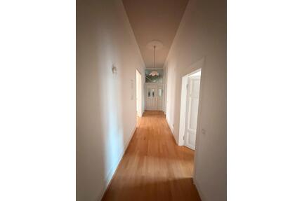 Altbauwohnung in zentraler Lage von Wiesbaden - Gaggenau