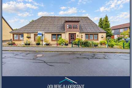 Haus zum Kaufen in Pahlen 169.000,00 € 195 m²