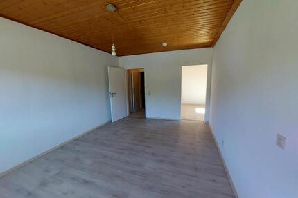 Schöne 2-Zimmer Wohnung ab sofort Beszugsfrei - Flammersfeld