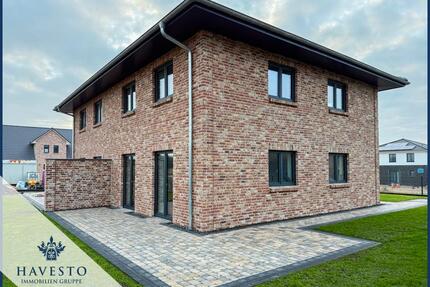 Erstbezug! KFW40 Neubau Doppelhaushälfte mit A+ Effizienz und Süd Ost Terrasse - Eutin