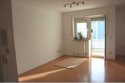 Wohnung zum Kaufen in Stegaurach 102.000,00 € 31.5 m²
