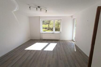 Clausthal-Zellerfeld, 2 ZKB, Balkon, EBK, hell, frei