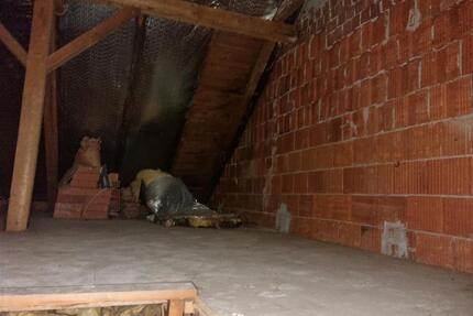 Haus zu verkaufen Sanierung bedürftigen - Wurmannsquick