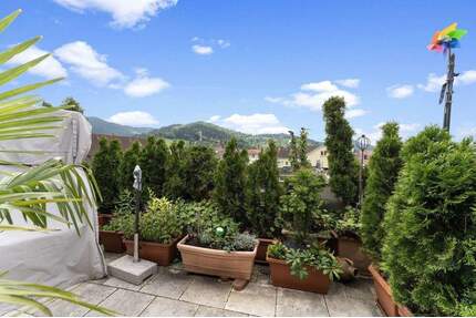 5-Zimmer-Maisonette-Wohnung mit Dachterrasse und TG-Stellplatz in 79183 Waldkirch
