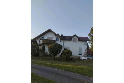 Mehrfamilienhaus oder Einfamilienhaus mit Einliegerwohnung - Ronneburg