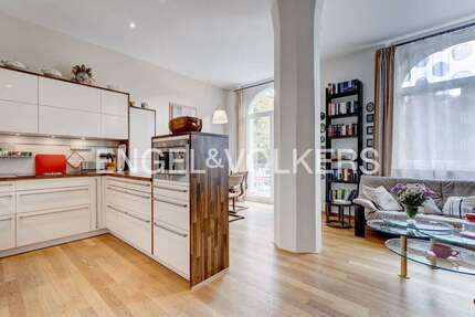 Wohnung zum Kaufen in Freiburg im Breisgau 930.000,00 € 110 m²