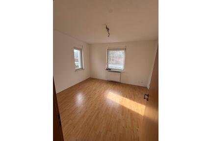 3-Zimmer Wohnung zur Vermieten - 600,00&nbsp;EUR Kaltmiete, ca.&nbsp; 75,00&nbsp;m&sup2; in Hagen (PLZ: 58091) Dahl