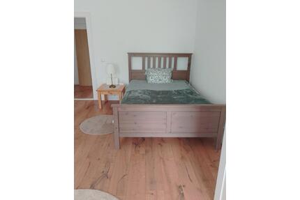 Wg Zimmer Mitte für Frau - 700,00&nbsp;EUR Kaltmiete, ca.&nbsp; 20,00&nbsp;m&sup2; in Berlin (PLZ: 12169) Steglitz-Zehlendorf