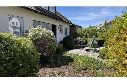 Haus zum Mieten in Cadolzburg 2.350,00 € 217 m²