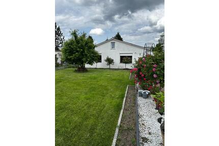 Schönes Einfamilienhaus mit großen, gepflegtem Garten - Berlin Pankow
