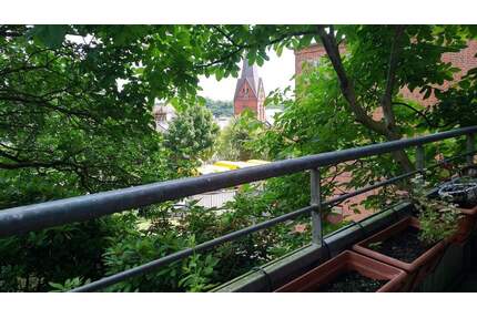 Sehr gepflegte 3-Zimmer Altbauwohnung mit Balkon - Flensburg Altstadt