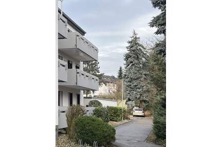 Attraktive Dachgeschosswohnung mit Kamin, Dachterrasse und Garage - sehr gut vermietbar - Rheinstetten Forchheim