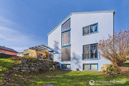 Familienidylle auf 224 m² - mit Kubus-Anbau, Pool und traumhaftem Garten - Lappersdorf Einhausen