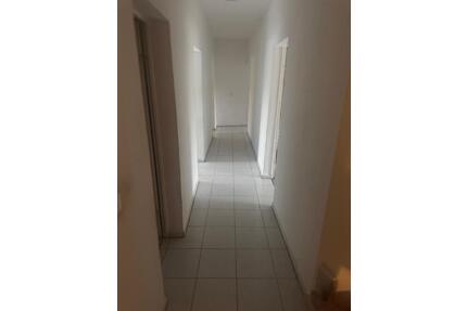 Attraktive helle 3 Zimmer Dachgeschoss Wohnung - Herne Wanne-Bickern