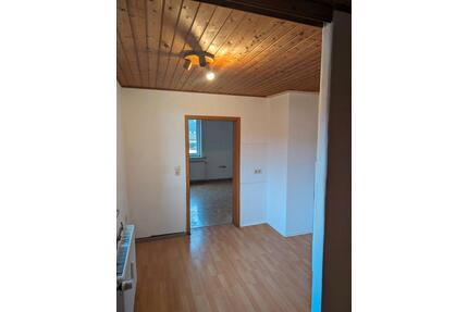 Helle 3-Zimmer-Wohnung (85 m²) – Glasfaser, Haustiere, Klima - Dassel