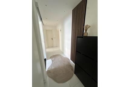 Renovierte 3- Zimmer Wohnung mit Balkon - Augsburg Lechhausen