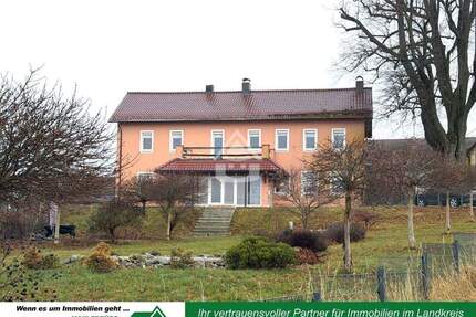 Ehemaliges Schul- und Pfarrhaus in Traumlage! - Waldershof Hohenhard