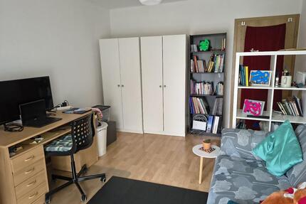 Helle möblierte 1-Zimmer-Wohnung in zentraler Lage zu vermieten - Ilmenau