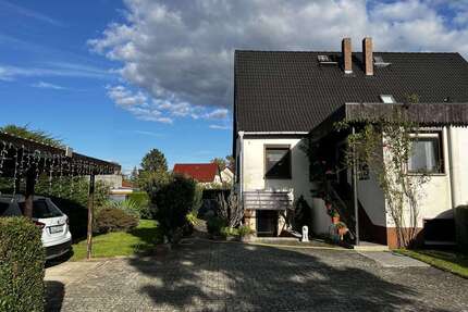 Haus zum Kaufen in Tettau 159.000,00 € 99 m²