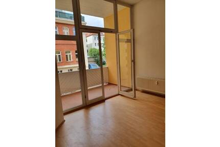 Zentrumsnahe 3-Raum-Wohnung mit Balkon - Erfurt Löbervorstadt