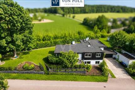 Haus zum Kaufen in Glashütten 695.000,00 € 216.1 m²