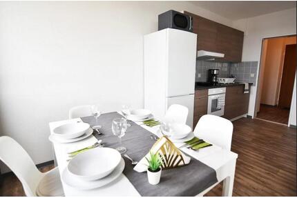 Schöne, helle 3,5-Zi-Whg, Balkon, Duisburg (9.OG)