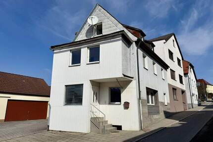 Einfamilienhaus mit 6 Zimmern - 126m2 - zentrale Lage nahe Basilika - von Privat - Gößweinstein