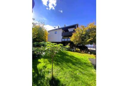 ERSINGEN - Einfamilienhaus für Individualisten mit idyllischem Garten ! - Kämpfelbach