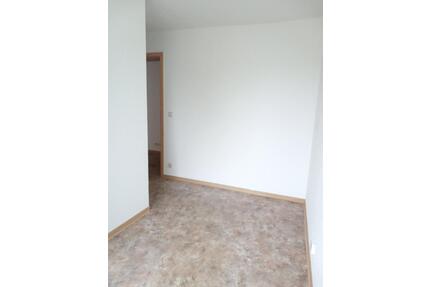 3- Zimmerwohnung im Grünen - 335,00&nbsp;EUR Kaltmiete, ca.&nbsp; 57,60&nbsp;m&sup2; in Bischofswerda (PLZ: 01877)