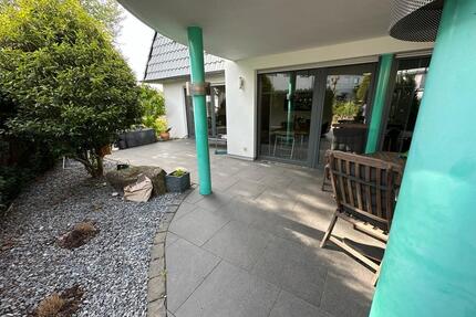 Exklusive Eigentumswohnung mit privatem Zugang, großer Terrasse - Herford