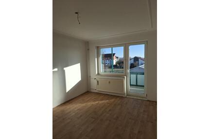 +++ Helle Maisonette-Wohnung in Dingelstädt mit 2 Balkonen & Stellplatz +++
