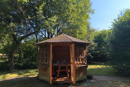 Traumhaus mit Nebengebäuden, großer Garten - Gemünden (Felda)