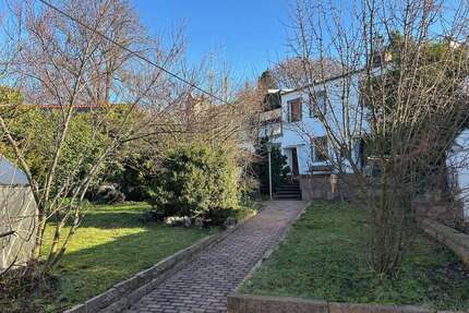 Haus zum Kaufen in Petersberg 275.000,00 € 140 m²