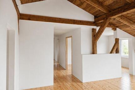 Neu ausgebaute 4-Zimmer Dachgeschosswohnung in Schönebeck (Elbe)