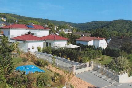 gehobenes Einfamilienhaus mit Pool, Kamin & Klimaanlage - Bendorf