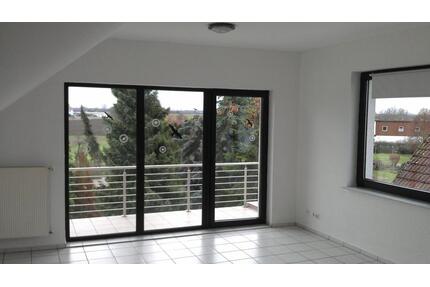 Helle Dachgeschoss Wohnung in Pfungstadt Hahn