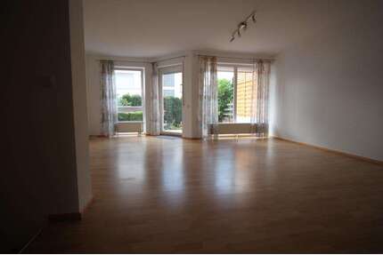 Haus zum Mieten in Dettenhausen 2.150,00 € 150 m²